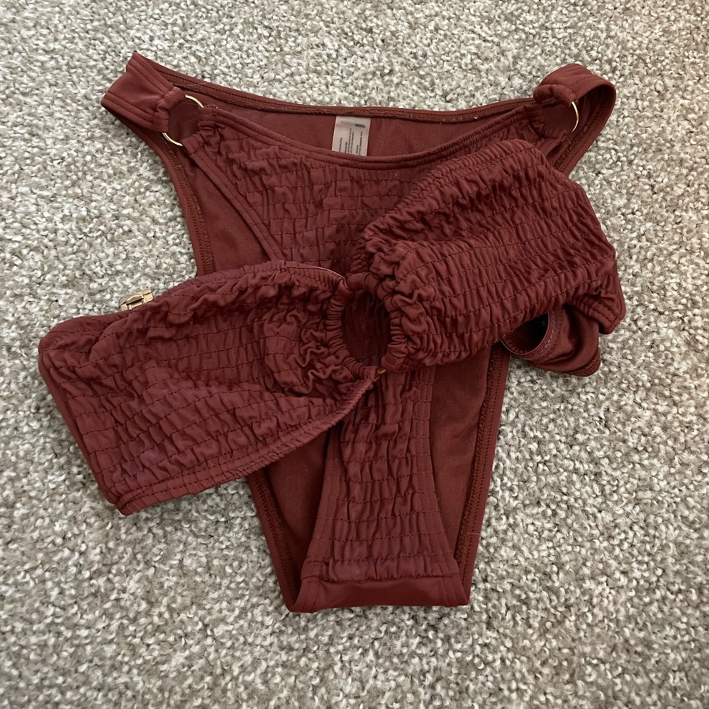 Fashion Nova Swimsuit, size XS